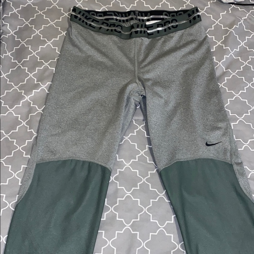 SOLD💐NIKE PRO 7/8 leggings 💐